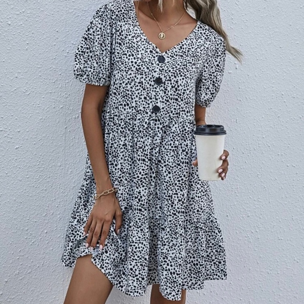 size Large it can fit anXL as long as you are not big on the chest area
